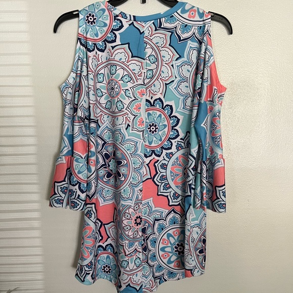 AlvaQ Women Summer Sexy V Neck Cold Shoulder Floral Top Size medium - Picture 2 of 7